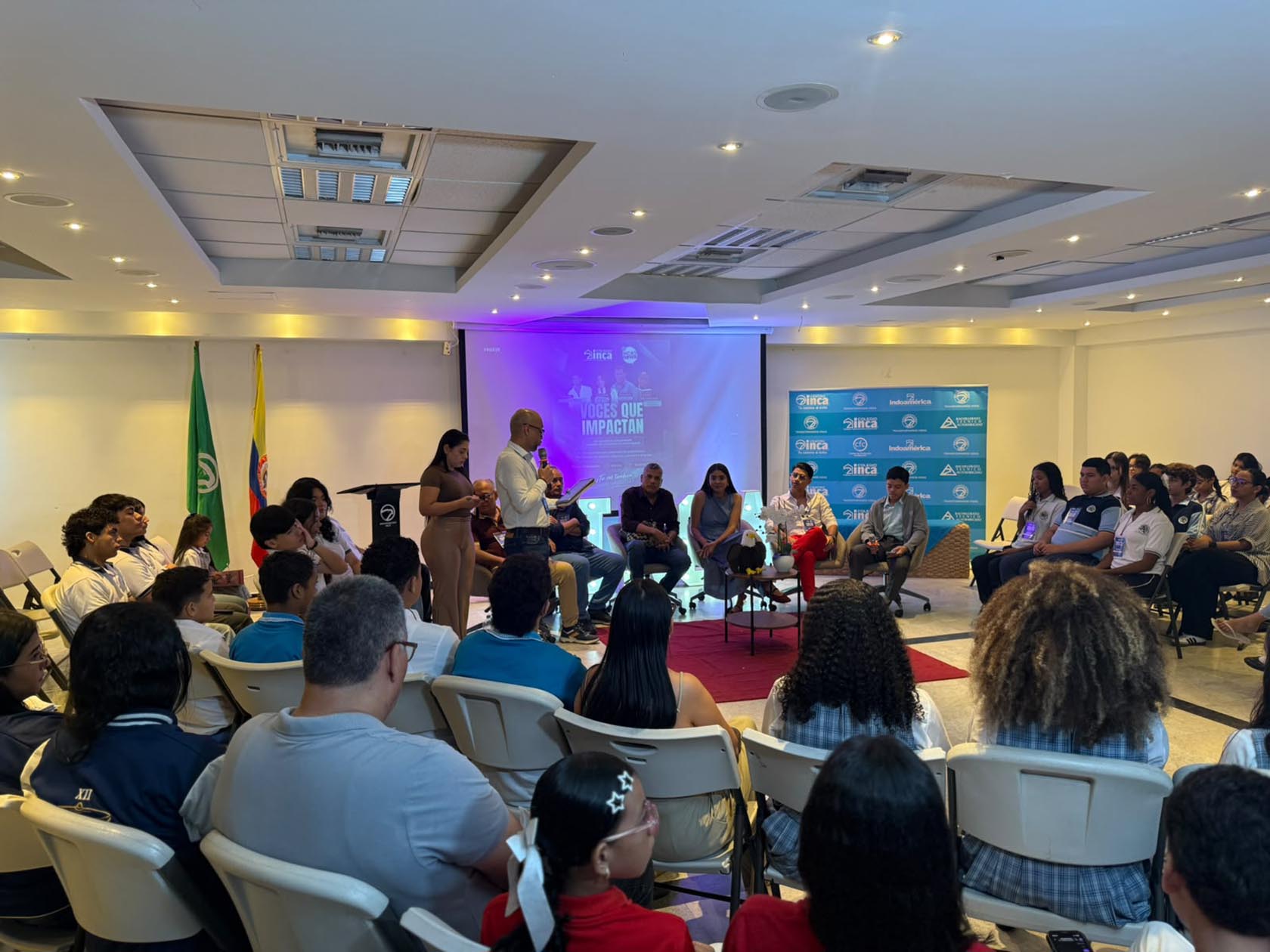 Colegio INCA reunió a 12 semilleros de comunicación escolar de Barranquilla y su área metropolitana en “Voces que Impactan”